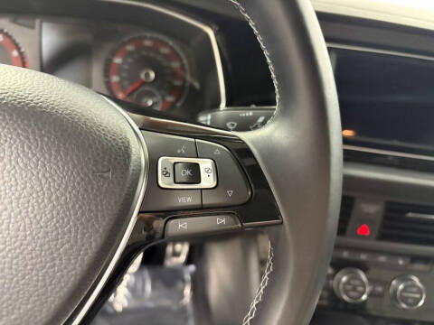 2019 Volkswagen Jetta R-Line