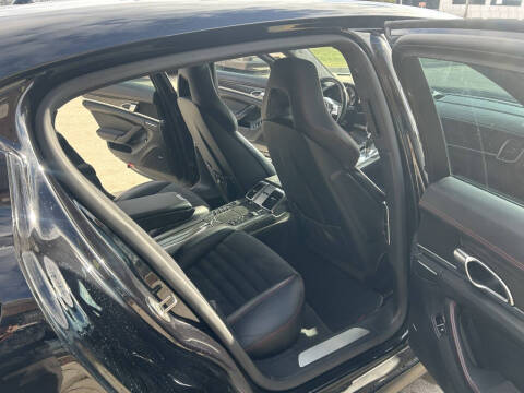 2016 Porsche Panamera GTS