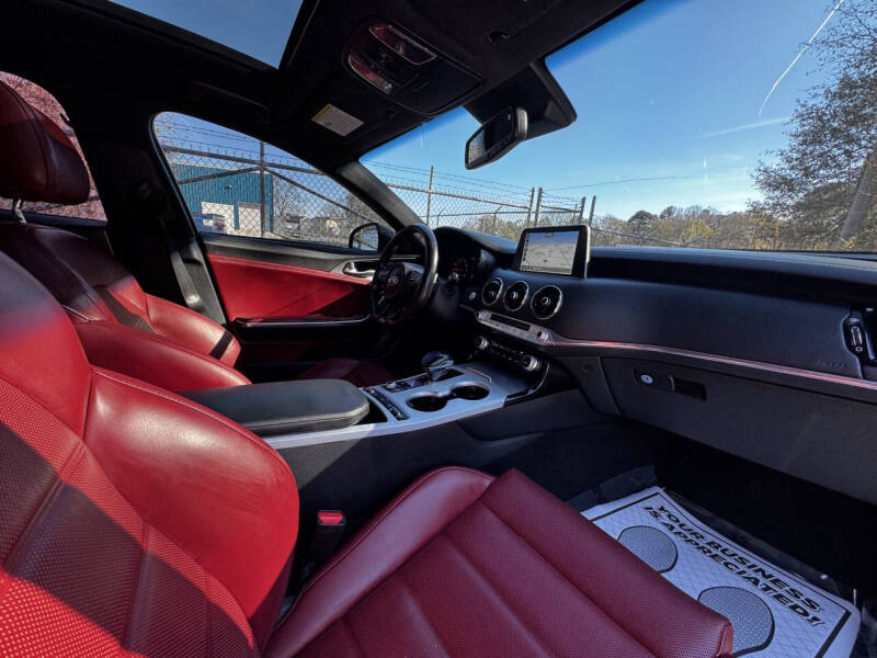 2019 Kia Stinger GT2