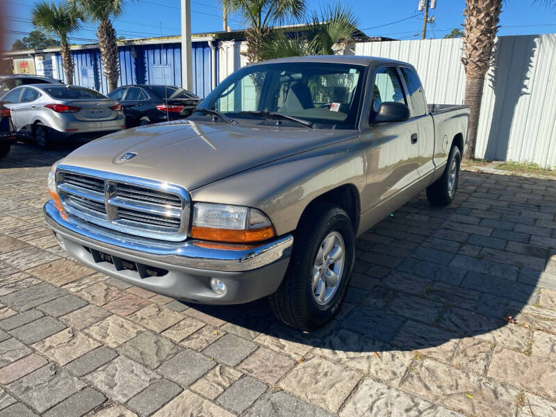 2004 Dodge Dakota SLT photo 3