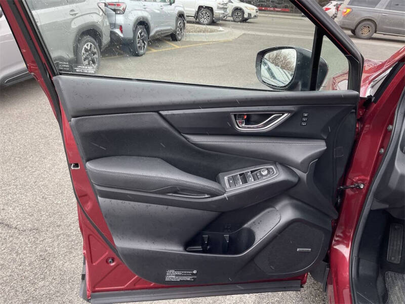 2025 Subaru Ascent Limited 8-Passenger