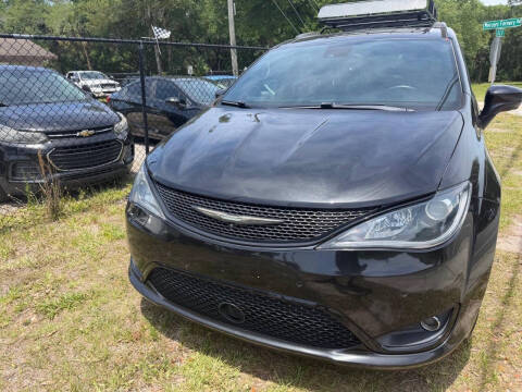 2018 Chrysler Pacifica Touring L