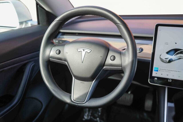 2020 Tesla Model 3 Standard Range Plus