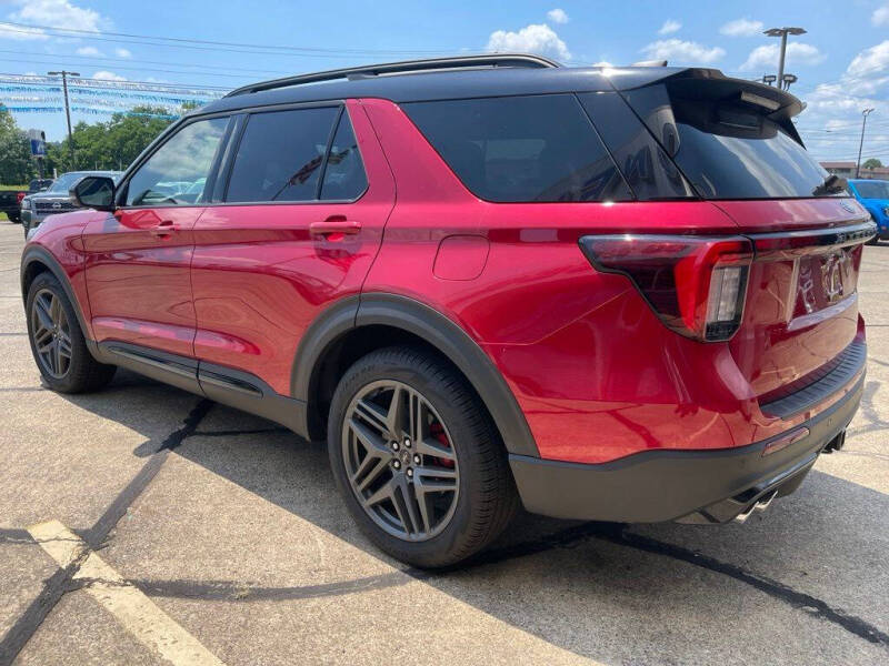 2025 Ford Explorer ST
