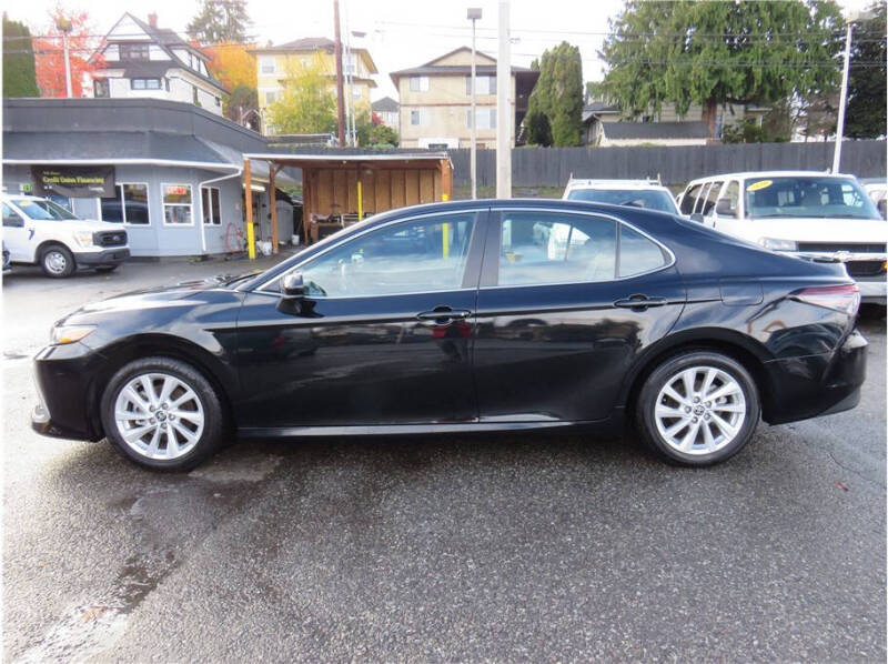 2024 Toyota Camry LE