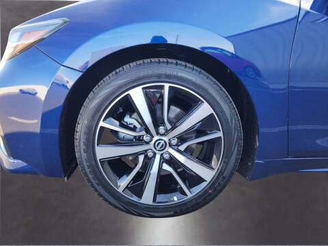 2023 Nissan Maxima