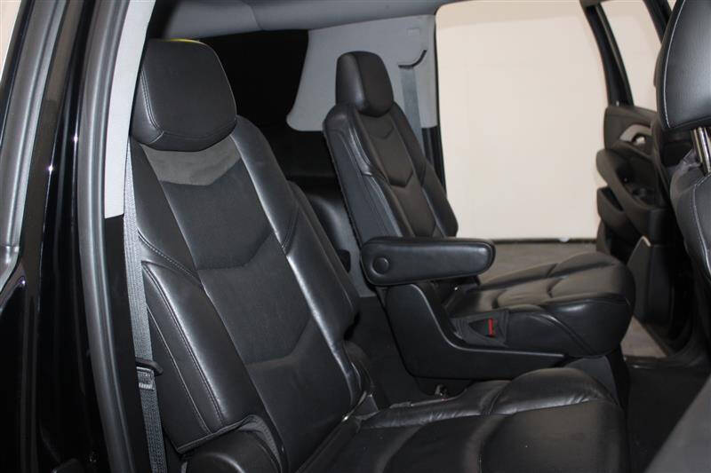 2018 Cadillac Escalade ESV Luxury