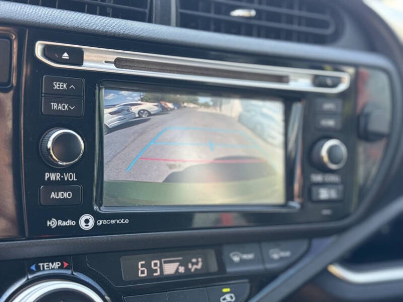 2015 Toyota Prius c Four
