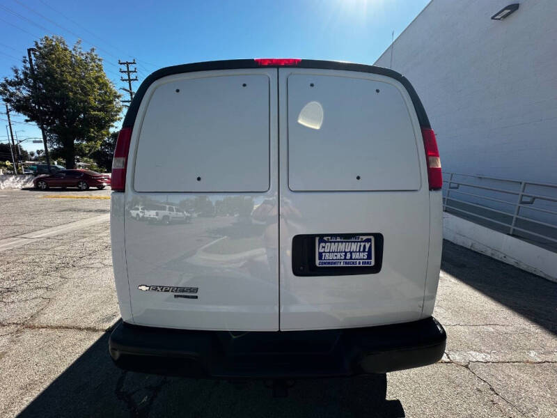 2009 Chevrolet Express LS 2500