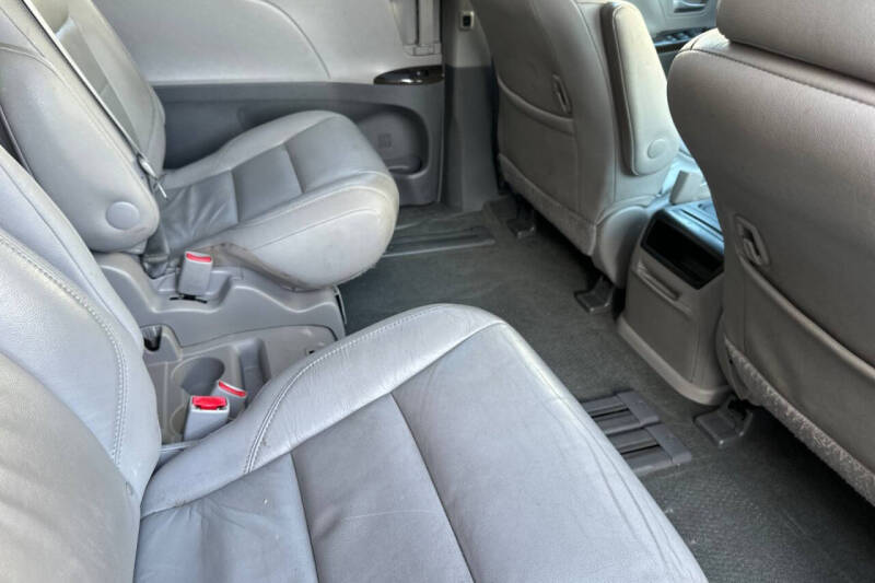 2016 Toyota Sienna