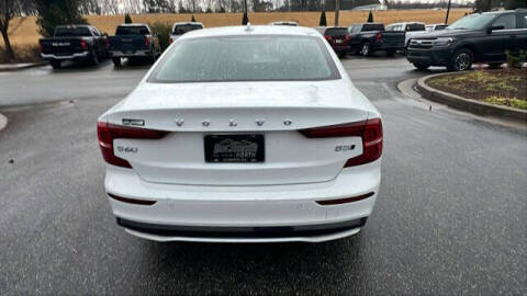 2024 Volvo S60 B5 Core Dark Theme