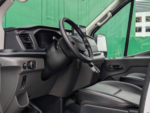 2023 Ford E-Transit 350