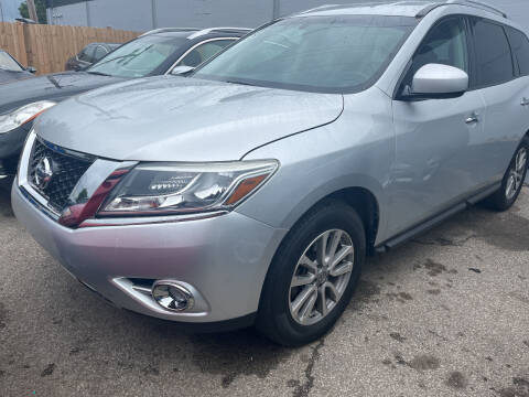 2016 Nissan Pathfinder for sale at ROADSTAR MOTORS in Liberty Township OH