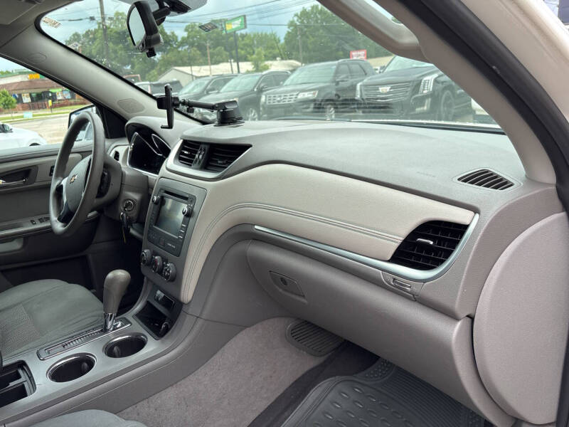 2013 Chevrolet Traverse LS