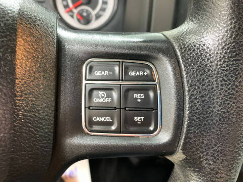 2017 RAM 1500 SLT