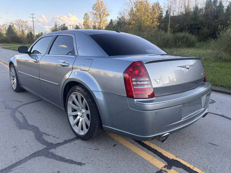2006 Chrysler 300 SRT-8