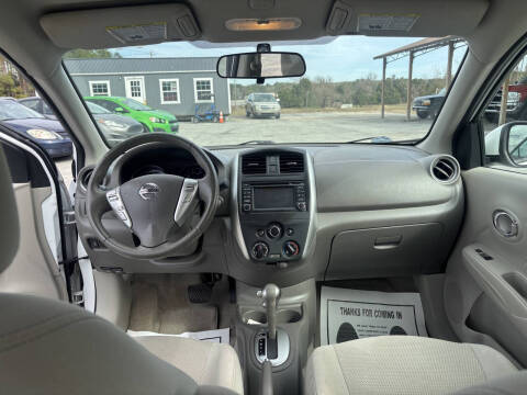2016 Nissan Versa 1.6 S