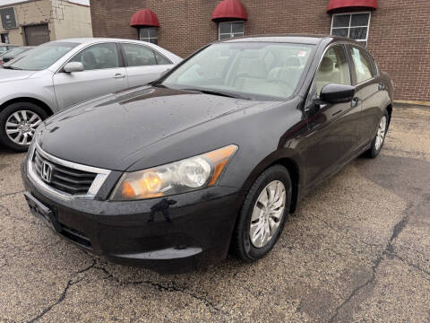 2010 Honda Accord for sale at AUTOSAVIN in Villa Park IL
