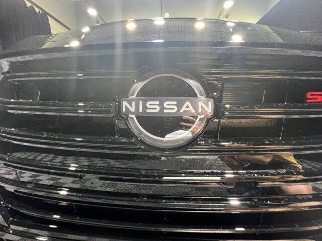 2025 Nissan Versa SR