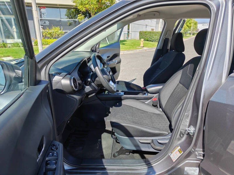2024 Nissan Kicks SV