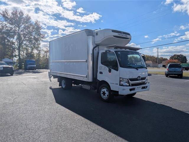 2019 Hino 195