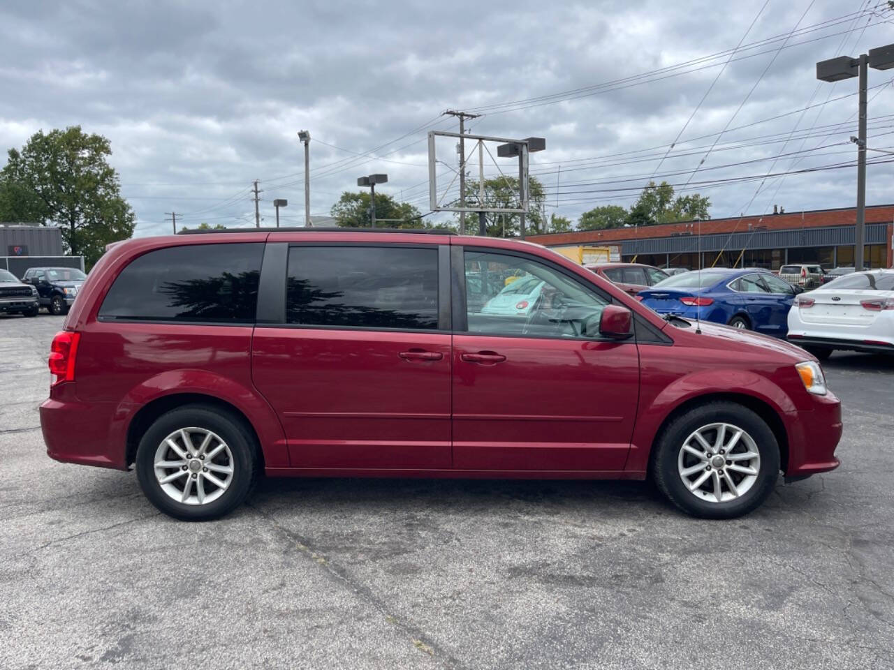 2015 Dodge Grand Caravan for sale at AVS AUTO GROUP LLC in CLEVELAND, OH