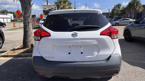 2019 Nissan Kicks S