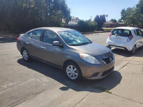 2013 Nissan Versa 1.6 SL