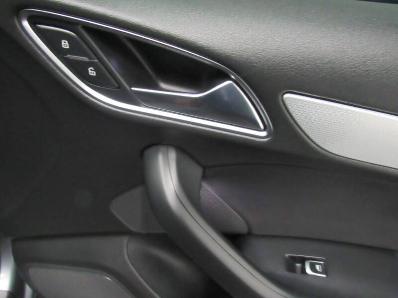 2015 Audi Q3 2.0T quattro Premium Plus