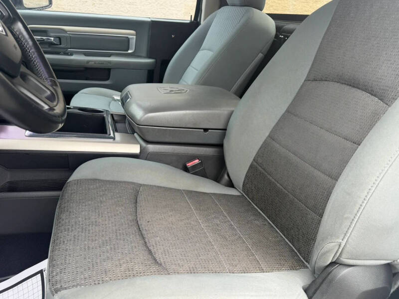 2013 RAM 1500 SLT