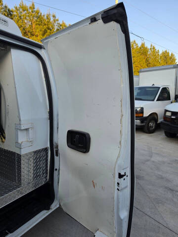 2021 GMC Savana 2500