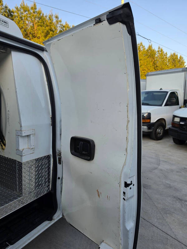 2021 GMC Savana 2500