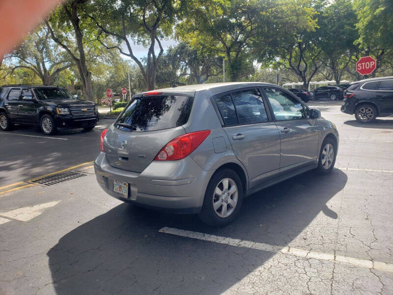 2012 Nissan Versa 1.8 S