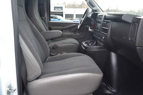 2024 GMC Savana 2500