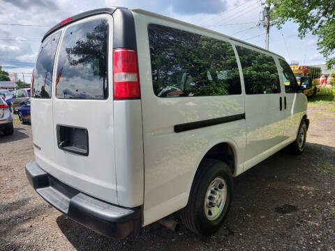 2017 Chevrolet Express 2500