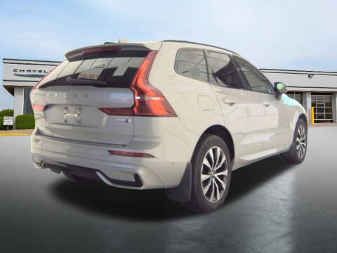2023 Volvo XC60 B5 Plus Dark Theme