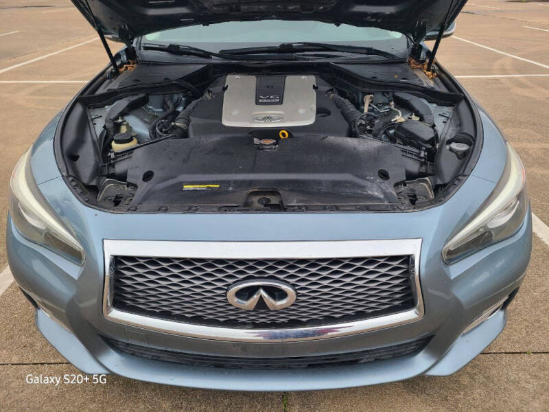 2015 Infiniti Q50 Premium