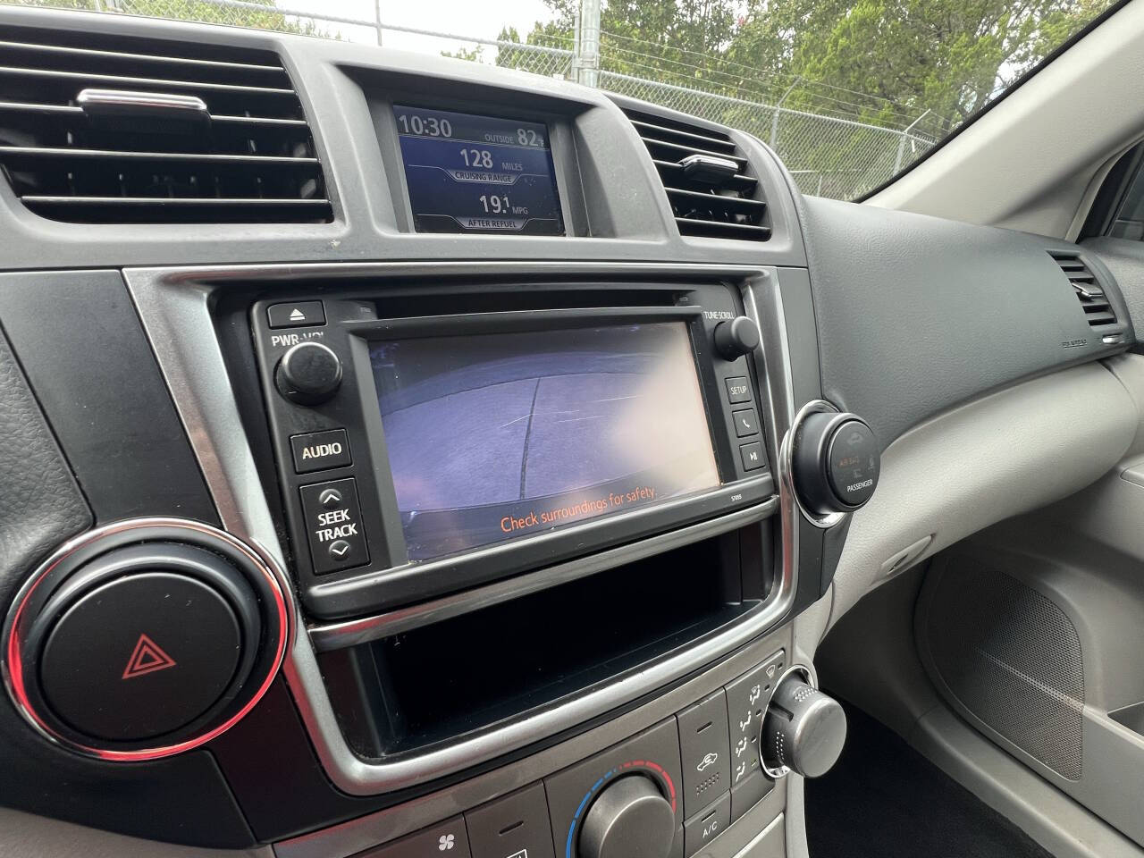 Used Car 2013 Toyota Highlander  Plus 4dr Suv (2.7l L4) For Sale Under $12,000 In Austin, Texas