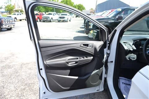 2016 Ford Escape S