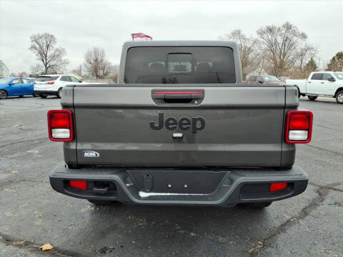 2024 Jeep Gladiator NightHawk