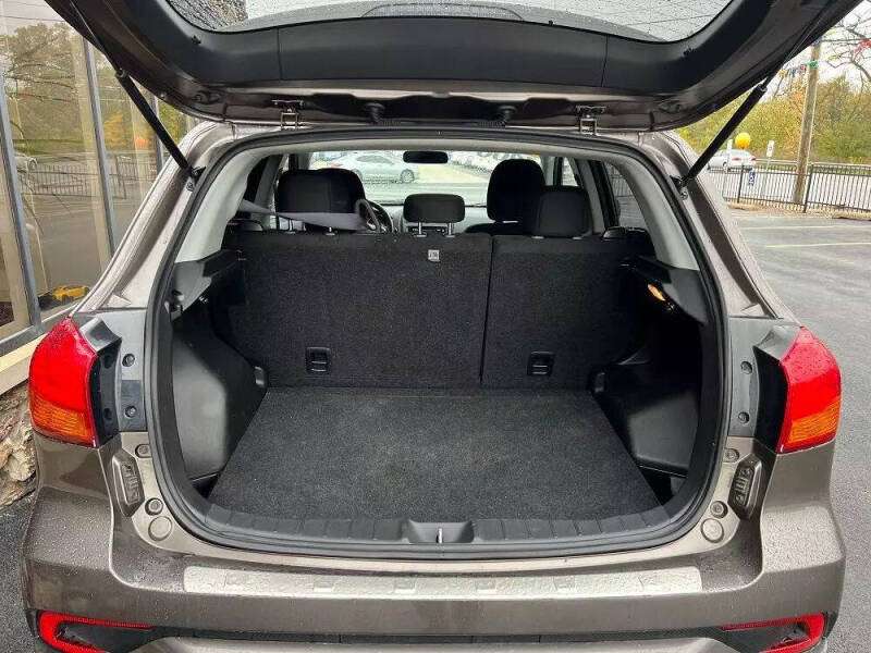 2019 Mitsubishi Outlander Sport SE