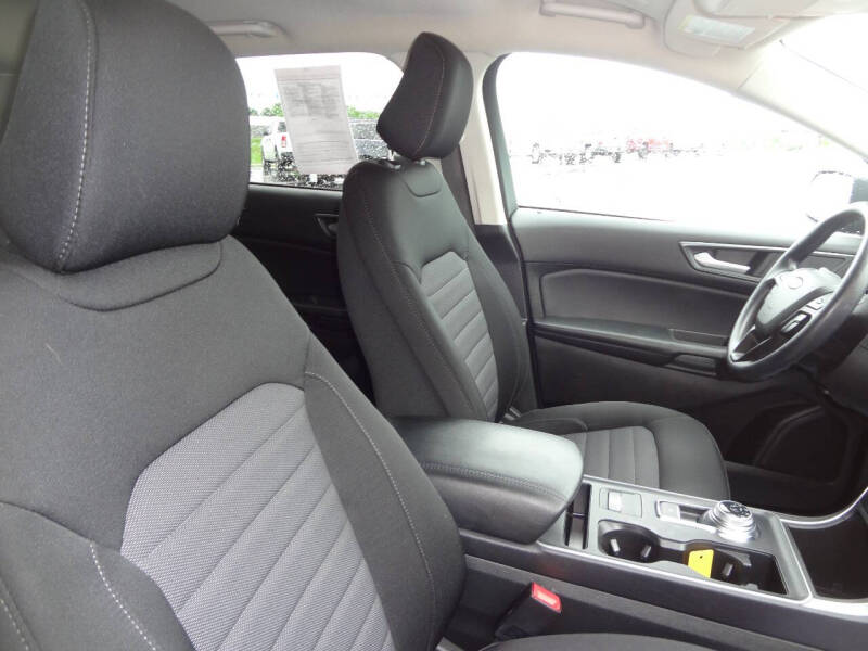 2023 Ford Edge SE