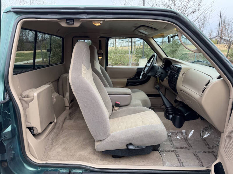 1999 Mazda B-Series B3000 SE