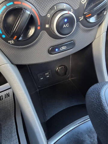 2014 Hyundai Accent GS