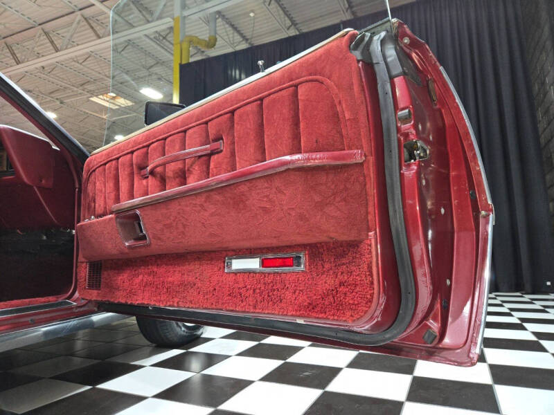 1976 Lincoln Mark IV