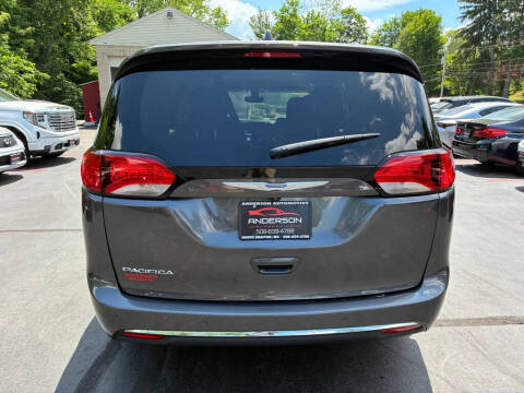 2020 Chrysler Pacifica Touring