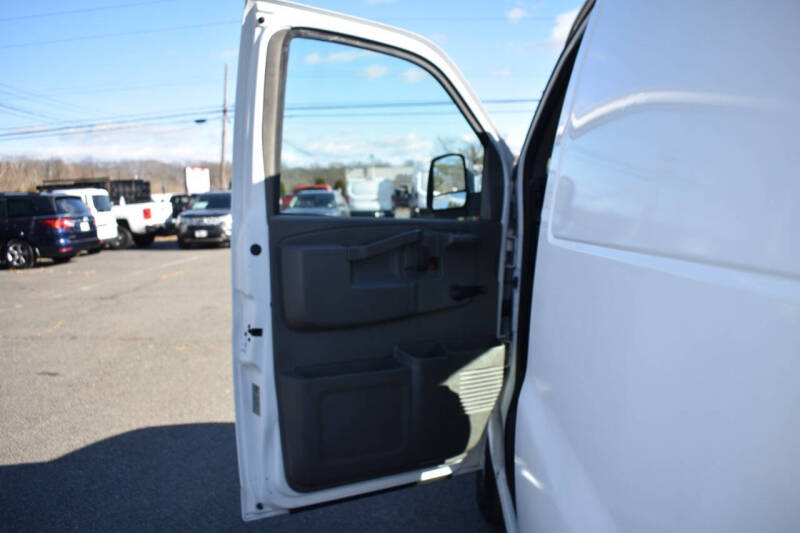 2019 Chevrolet Express 2500