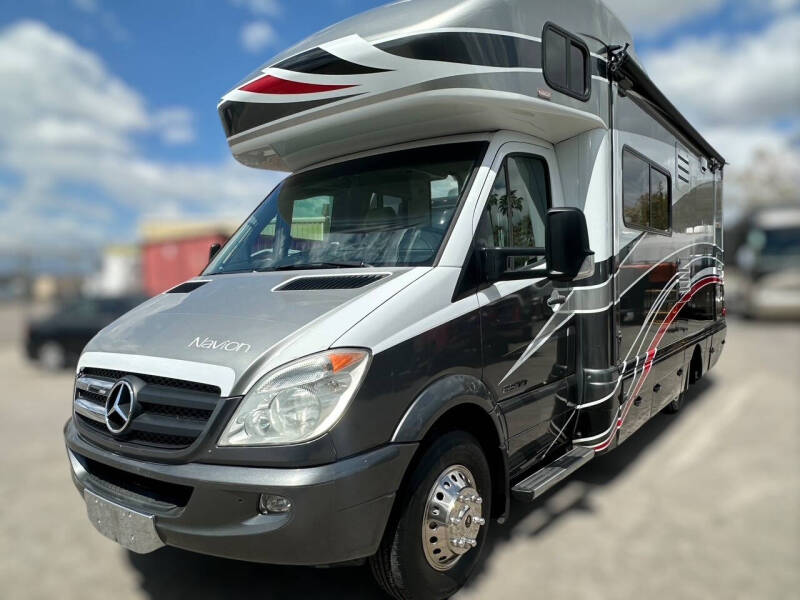 2010 Itasca NAVION 24A