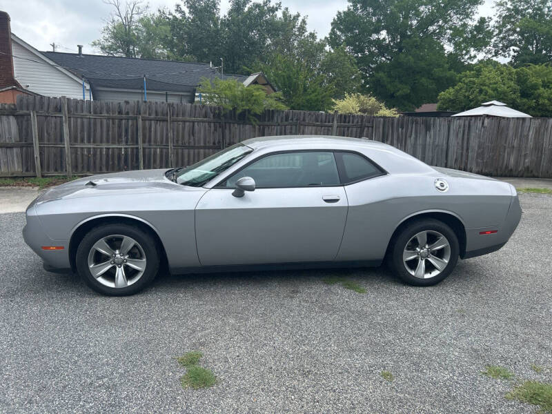 2016 Dodge Challenger SXT