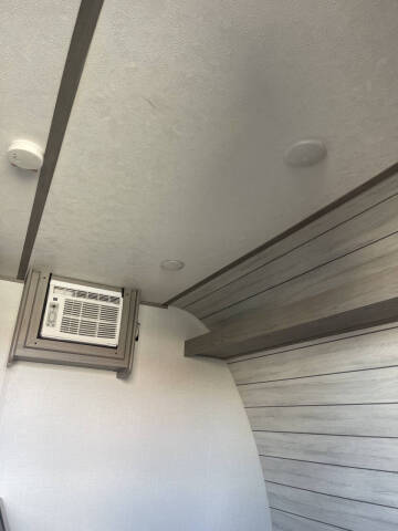 2024 Coleman DUTCHMAN